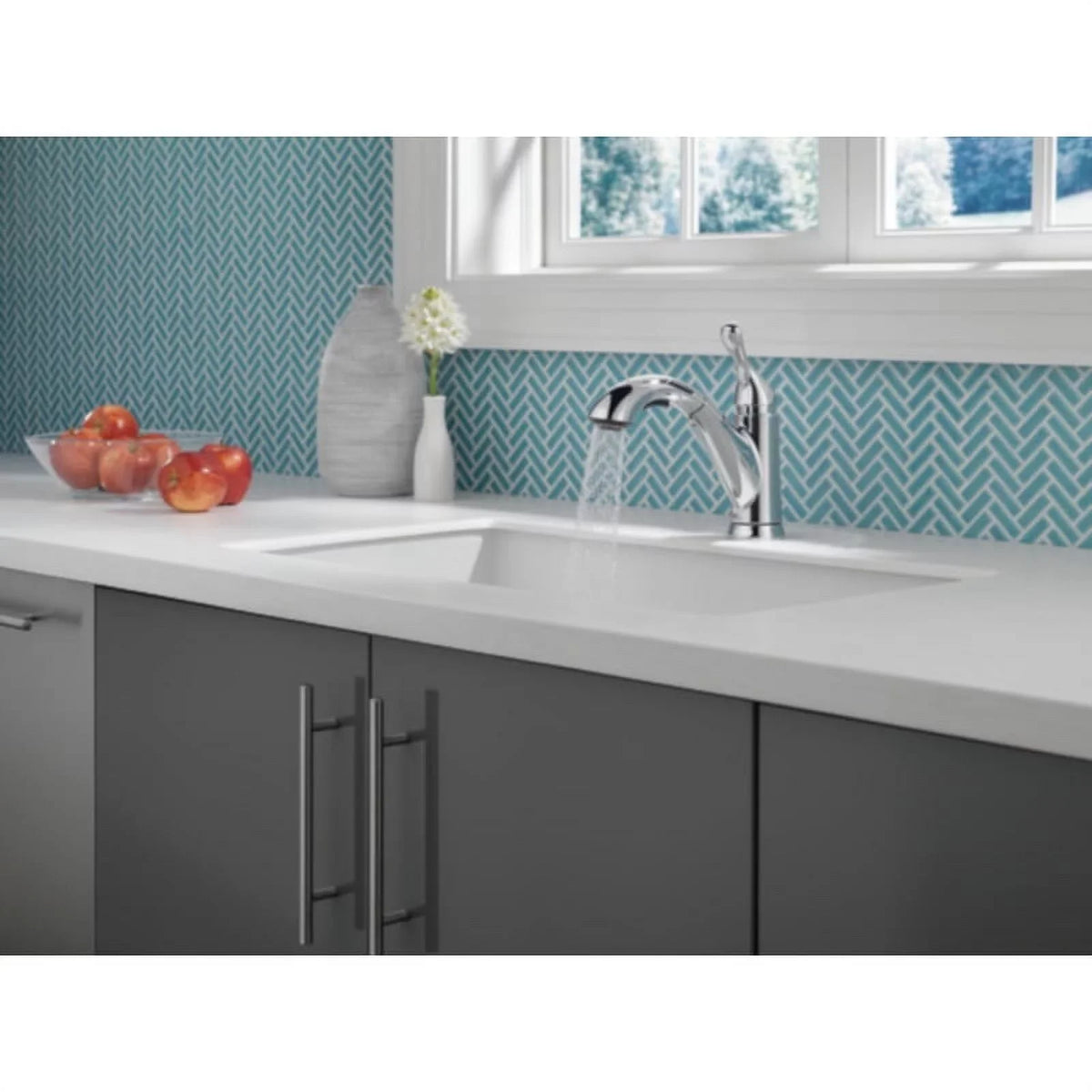 Out Grant Delta Handle Chrome One Pull Kitchen Faucet