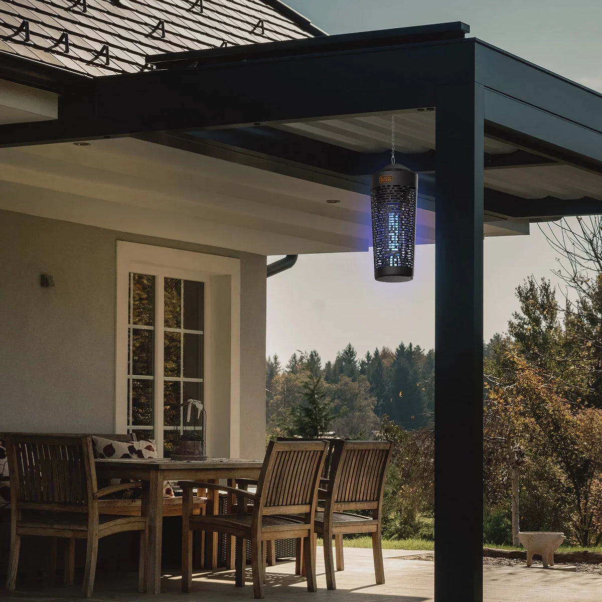Acre) Hanging BDPC958 BLACK+DECKER Bug Zapper Outdoor (1/2